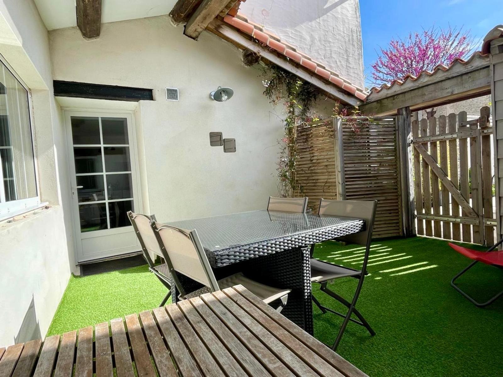 Apartament Beau T3 *** Pour 2 A 4 Pers Avec Patio Privatif La Couarde-sur-Mer Zewnętrze zdjęcie