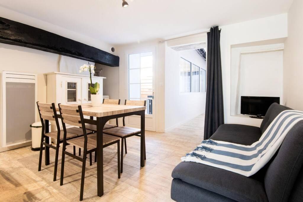 Apartament Beau T3 *** Pour 2 A 4 Pers Avec Patio Privatif La Couarde-sur-Mer Zewnętrze zdjęcie